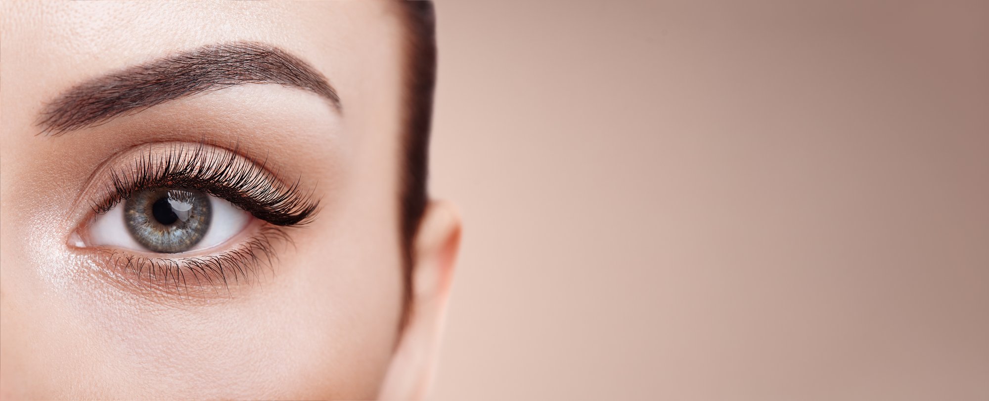 Detail-Aufnahme Wimpernverlängerung